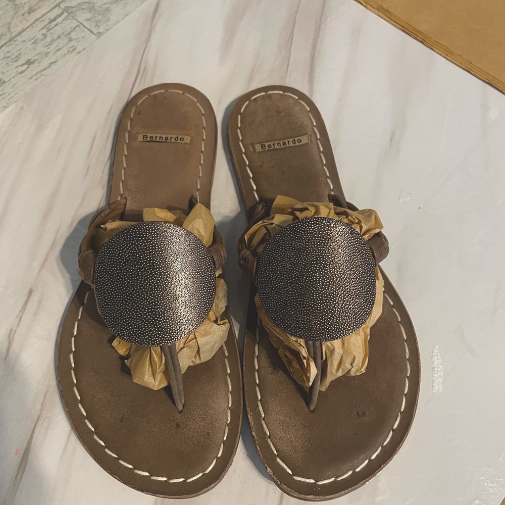 Bernardo sandals size 9